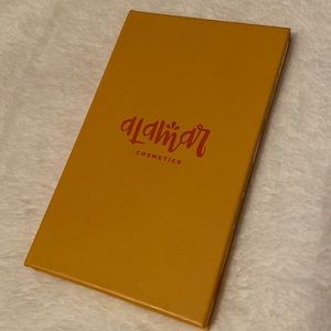 Alamar cosmetics La reina del caribe Vol. 1!!!!